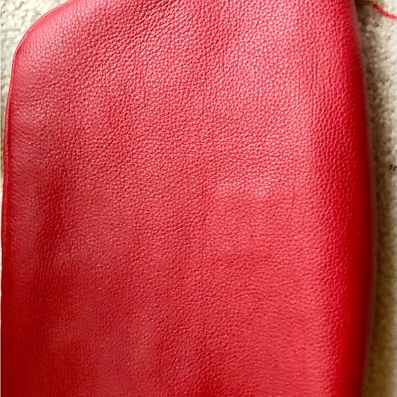 ⭐️ NEW Authentic Gucci Bumbag⭐️ - Picture 5 of 12